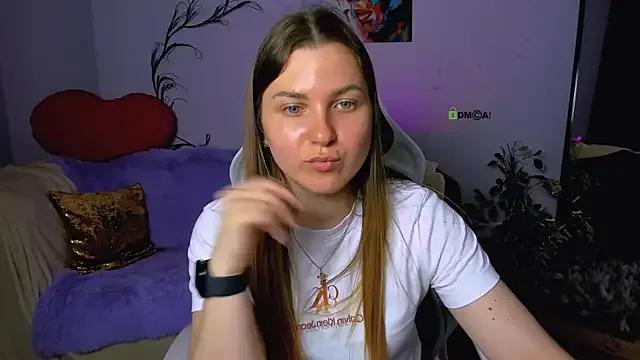 luck_betty from StripChat is Freechat