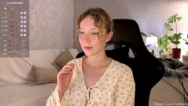 Lucky13___ webcams show profile image 