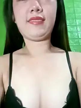 lucky_rona from StripChat is Freechat