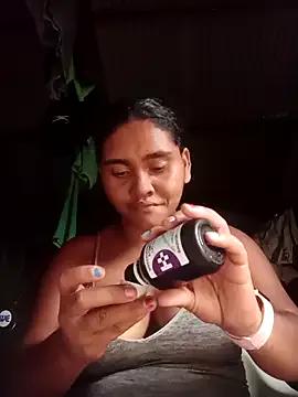 Lucy-Ferr from StripChat is Freechat