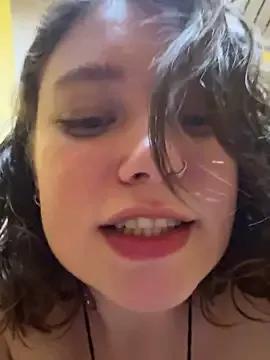 Lucy-joy webcams show profile image 