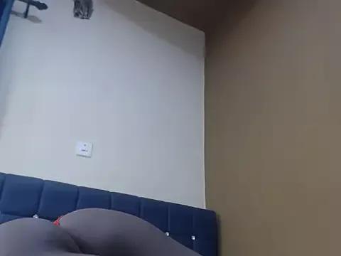 Lucy_Wyild from StripChat is Freechat