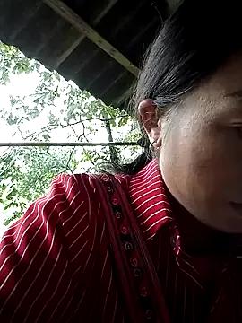 lucybaby00 from StripChat is Freechat