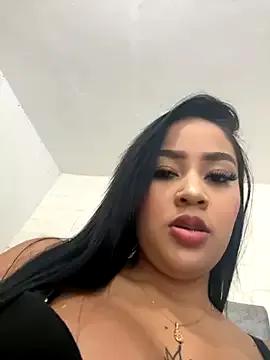 Luisa_Fernandaa from StripChat is Freechat