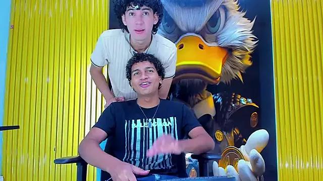 luisc_bigcock_ from StripChat is Freechat