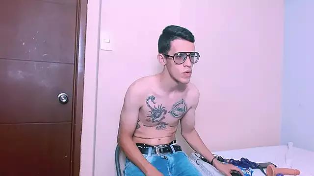 lukky_luciano from StripChat is Freechat