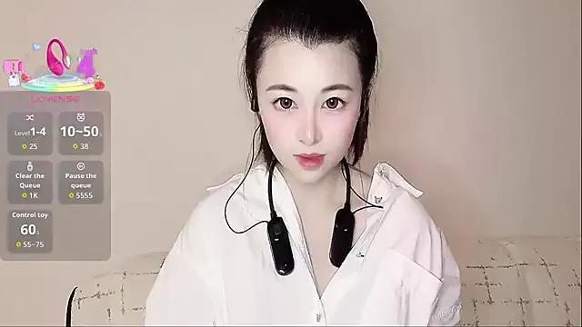 LuLu-Moon from StripChat