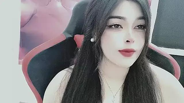 lulu404 from StripChat
