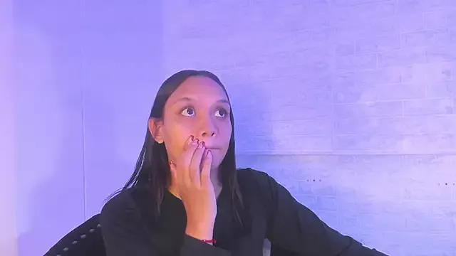 LuluGlow from StripChat