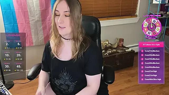 luluvaladon from StripChat