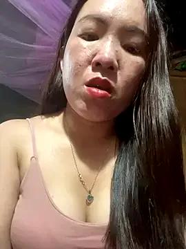 Luna-ass from StripChat is Freechat