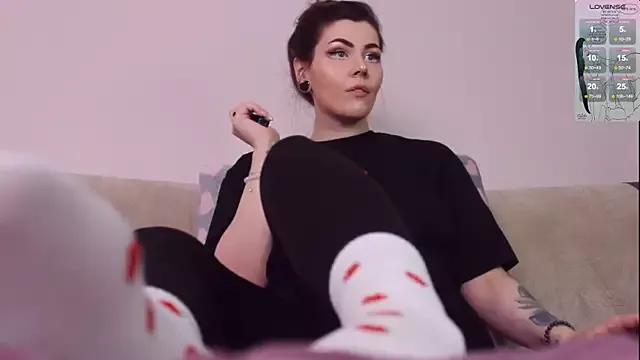 Luna_Blake from StripChat is Freechat