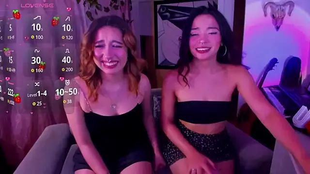 Discover our girls online shows and discover the company of countless livestreamers, with stunning shapes, sex toys and more.