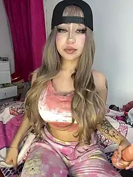 Lunaapppp webcams show profile image 