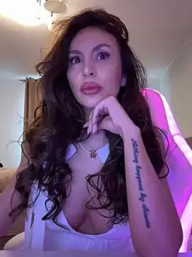 LunaBex from StripChat is Freechat