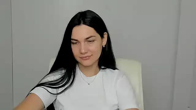 Lune_Moon from StripChat is Freechat
