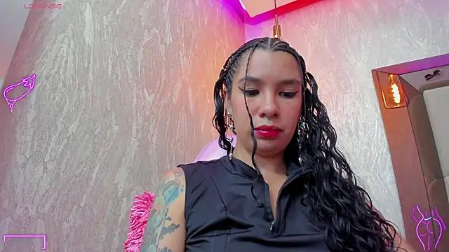 lunna-russh from StripChat