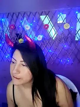 lunna_07dirty from StripChat is Freechat