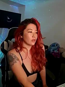 lunnaa_ from StripChat