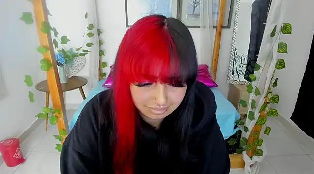 lussyevans24 from StripChat