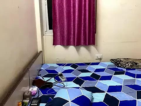 LuvLayla from StripChat