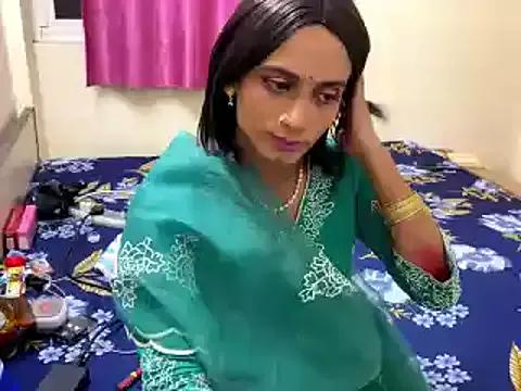 LuvLayla from StripChat