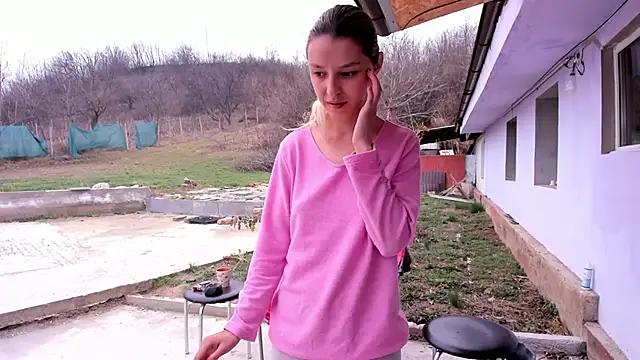 luxurydoll21 from StripChat