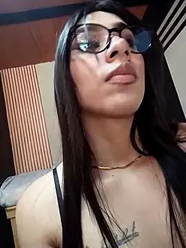 Lyaa_Cute from StripChat
