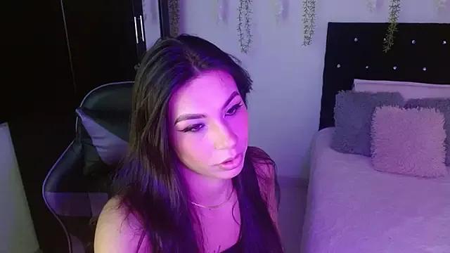 Lyaa_Cute from StripChat