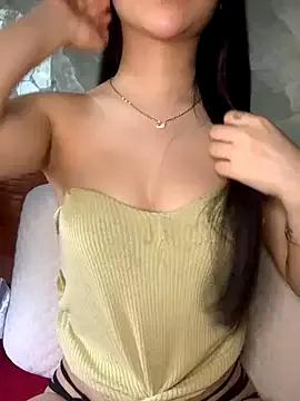 Lyly11 from StripChat