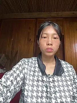 LylyOx9 from StripChat
