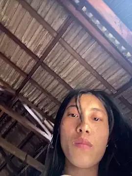 LylyOx9 from StripChat