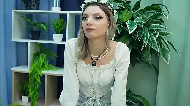 LynBrittle webcams show profile image 