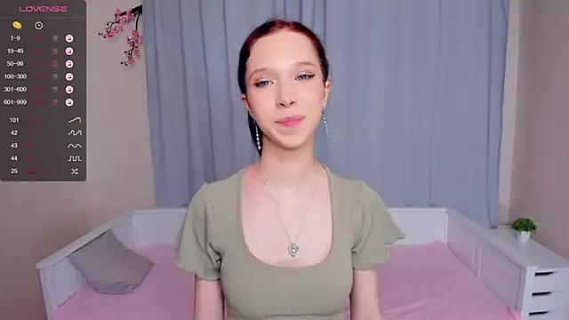 LynnBeames from StripChat
