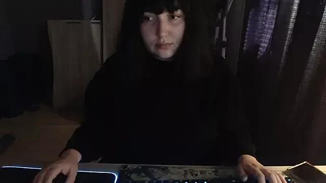 Lynylou from StripChat