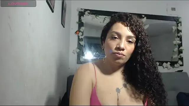 M_zoee webcams show profile image 