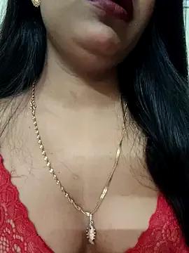 Maahhii_2 from StripChat
