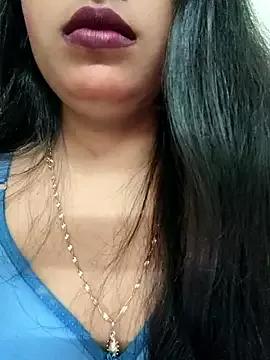 Maahhii_2 from StripChat