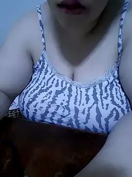 Madam-bezoul- from StripChat is Freechat