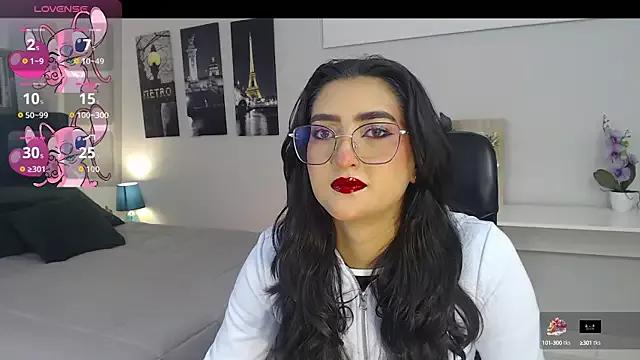 madame_lottie from StripChat