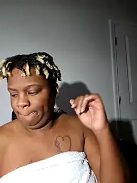 MadameDeidre from StripChat is Freechat