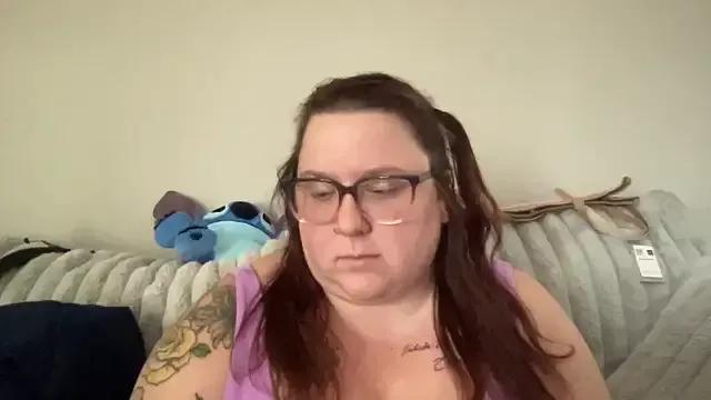 Madamfrizz from StripChat is Freechat