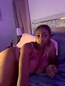 MadamGlam from StripChat is Freechat