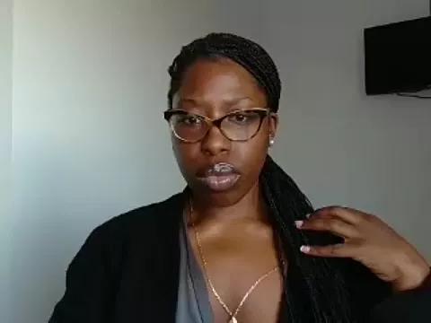 MadamIndigo from StripChat