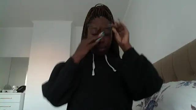 MadamIndigo from StripChat