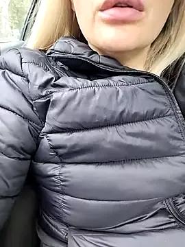 Madamx14 from StripChat