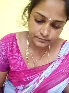 madavi123 from StripChat