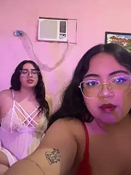 maddie-and-chelsea- from StripChat