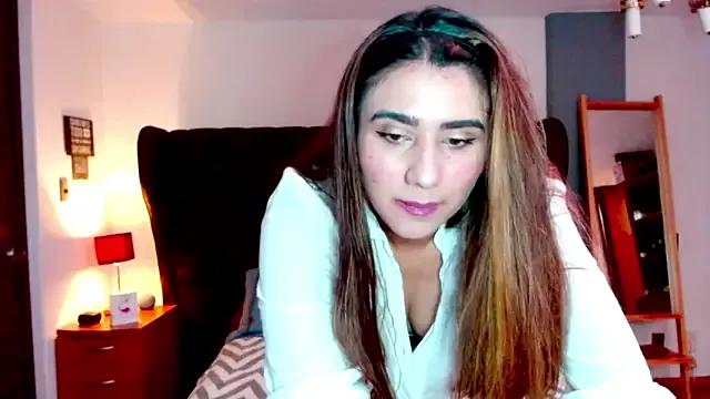 maddie_beauty from StripChat is Freechat