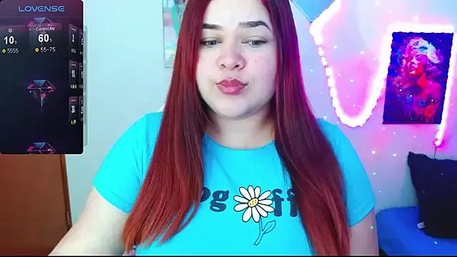 Maddisoon_r from StripChat